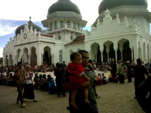 Gempa dan Kepergian Bang Is