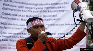 Peringati Tragedi Semanggi, Mahasiswa Galang Tandatangan Massal