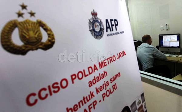 Suasana di Cyber Crime Investigation Satellite Office Polda Metro Jaya, Senin (29/4). (Foto Detik.com) Suasana di Cyber Crime Investigation Satellite Office Polda Metro Jaya, Senin (29/4). (Foto Detik.com)