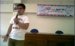 Ketua Panitia Future Leaders Summit 2013 Muhamad Ibnu Sina Pada Roadshow di Auditorium FISIP Undip (Istimewa)