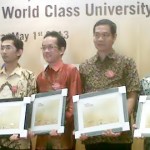 UI Raih Tiga Penghargaan Dalam Ajang Telkom Smart Campus Award 2013