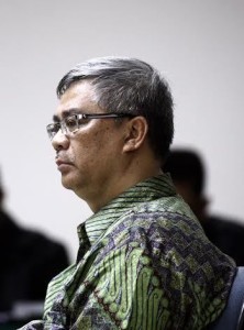 Terkuak, Misteri Uang Rp2,7 M di Ruang Karaoke Akil