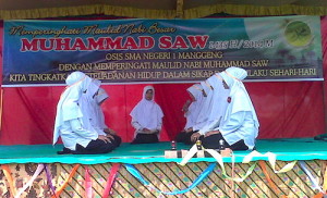 Lomba Barzanzi Meriahkan Maulid di SMA Manggeng