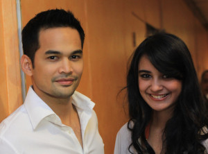 Hamil Muda, Shireen Sungkar Suka Disuapi Teuku Wisnu