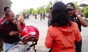 Tidak Pakai Jilbab, Wanita Asal Medan Ditahan