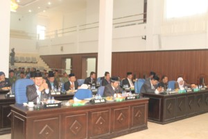 DPRK Gayo Lues Gelar Rapat Paripurna Bahas LKPJ Bupati Tahun 2014
