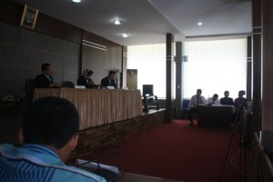 AMPUH Sengketakan Rektor Unigha ke KIA