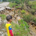 Badan Jalan Menuju Pacuan Kuda Blangkejeren Ambruk