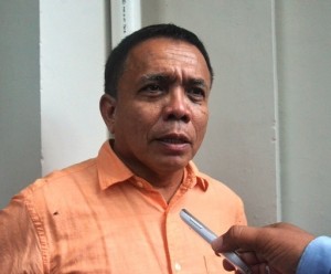 Ketua MPP PNA, Irwandi Yusuf memberi keterangan setelah mengikuti acara Rapim di Gedung BKOW, Rabu (28/10/15) | Pikiran Merdeka/Taufan Mustafa