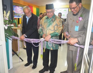 Doto Zaini Resmikan Poliklinik Eksekutif RSUZA