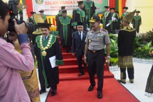 Kapolri Beri Kuliah Umum di Milad ke 52 UIN Banda Aceh