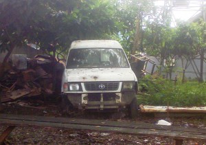 Dua Mobil Ambulance PMI Agara Dibiarkan Terlantar