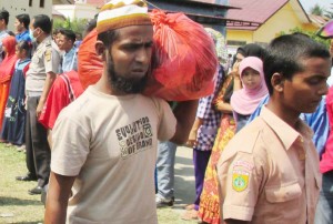176 Rohingya di Shelter Blang Adoe Melarikan Diri