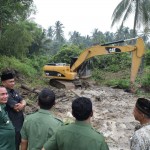 Cegah Banjir, Rocky Keruk Puluhan Kilometer Sungai