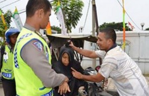 Curi HP di Bireuen, Wanita  Medan Dihakimi Massa