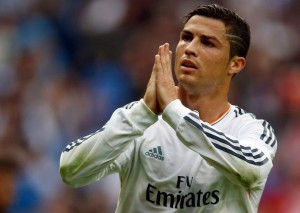 Ronaldo Ingin Pensiun di Real Madrid