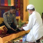 Muspika dan Aparatur Gampong Peusijuek Kapolsek Nurussalam