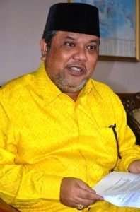 Muntasir Hamid : Lengserkan Gubernur  