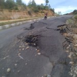 Aspal Jalan Menuju RSUD Gayo Lues Mengelembung