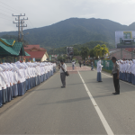 Peringati Hari Pahlawan, Siswa Aceh Selatan Hening Cipta di Jalan Nasional