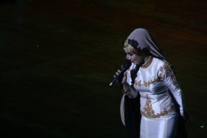 Nong Niken saat tampila di Jakarta Melayu Festival 2015