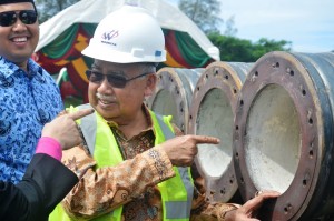 Gubernur Aceh dr Zaini Abdullah