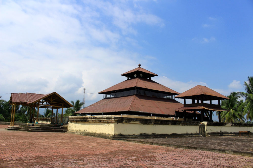 Masjid Indrapuri Aceh Besar