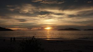 Pantai Mata Ie, Pulo Nasi