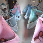 Mengasuh anak (Foto PM/Oviyandi Emnur)