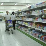 Pasar tradisional diambil alih oleh ritel-ritel modern (Foto freebiespic.com)