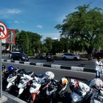 Parkir Sepanjang Jalan, Retribusi Tak Seberapa