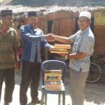 Acheh Future Salurkan Kitab Kuning bagi Santri Kurang Mampu