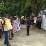 Kawal Sidang Juragan, Warga Pulo Ie Datangi PN Meulaboh