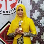 Darwati A Gani Raih Penghargaan Dekranas Award 2017