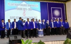 Zulkifli Hasan Lantik Pengurus PAN Aceh