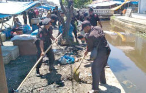 Atasi Banjir, Satgas PA Wilayah Aceh Barat Bersihkan Saluran