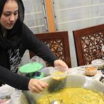 Inspirasi Bisnis: Dari Hobi Memasak, IRT Ini Raup Jutaan Rupiah Setiap Bulan