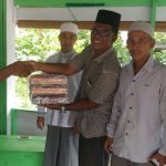 Acheh Future Bantu Kitab Kuning untuk Santri Kurang Mampu di Atim