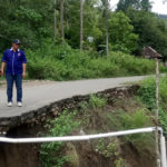 Nyaris Putus, Dewan Minta Pemkab Perbaiki Jalan Krueng Raya-Lamteuba