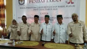 Pasangan Muhibudi dan M Yusuf Serahkan Berkas Pendaftaran ke KIP Pijay