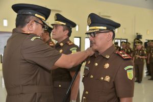Kajati Aceh Lantik Kajari Aceh Besar dan Bener Meriah