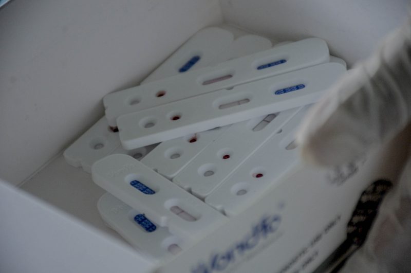 Alat rapid test virus Corona. (Foto Riska Munawarah) Alat rapid test virus Corona.