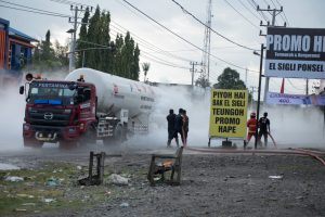Tangki Truk Pengangkut Elpiji Bocor di Pidie