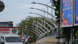 Lampu jalan di salah satu daerah di Banda Aceh. Foto: AJNN/Saifullah