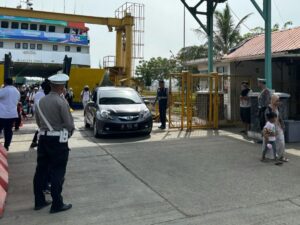Arus balik di pelabuhan Ulee Lheue, Banda Aceh. Foto: Polda Aceh