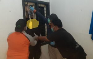 Seorang mahasiswi ditemukan gantung diri di kamar kos di Aceh Besar. Foto: Polresta Banda Aceh