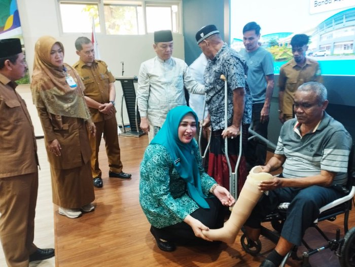 BMA beri bantuan kaki palsu untuk warga